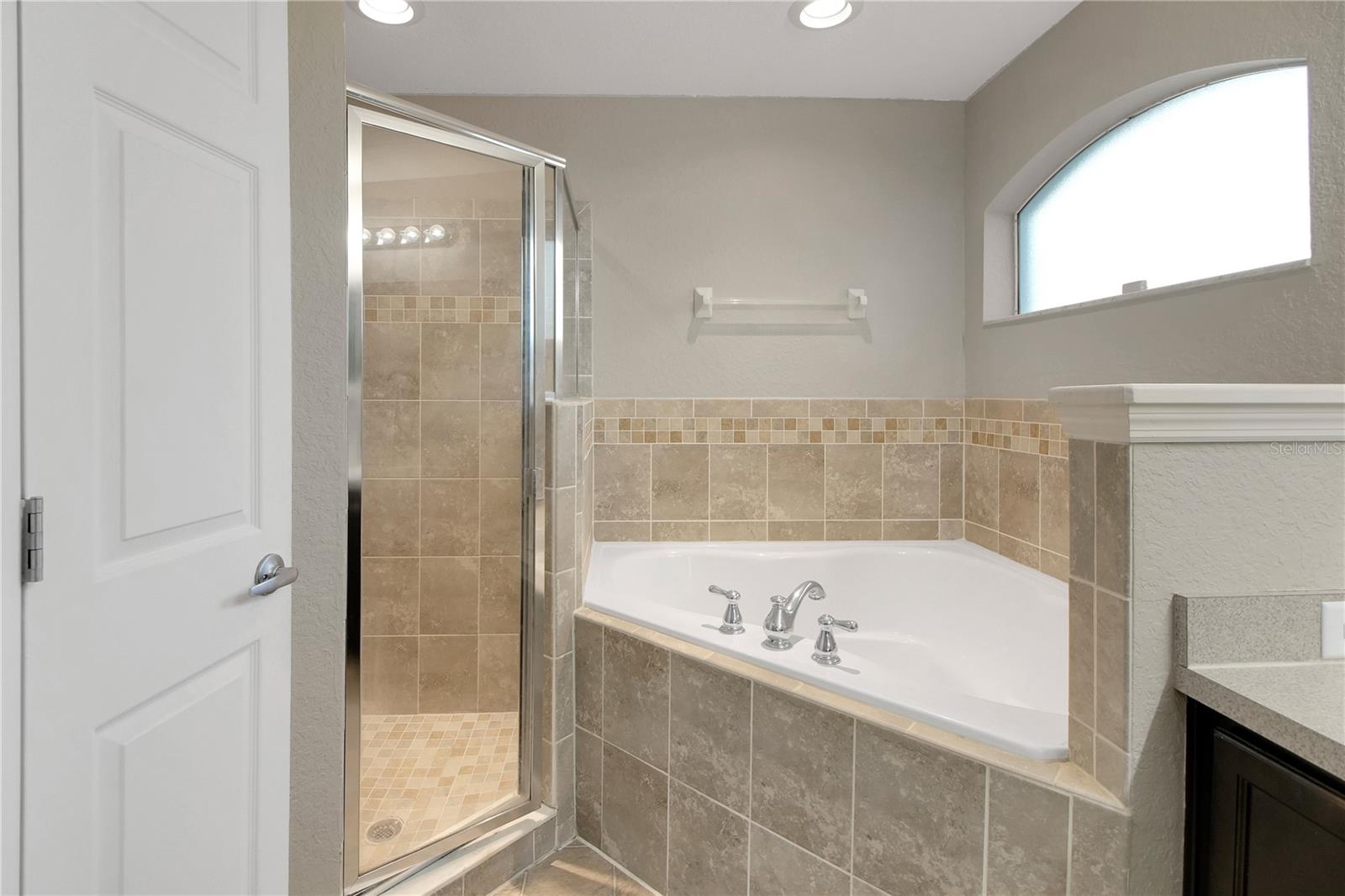 LADY LAKE STONEWOOD MANOR - Residential