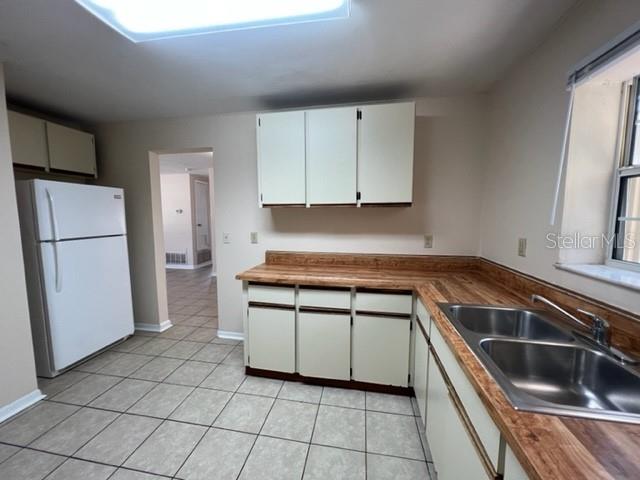 DELTONA LAKES UNIT 01 - Residential Lease