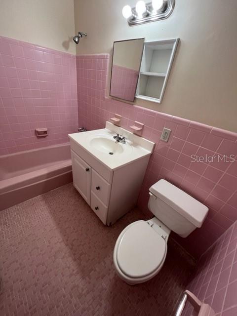 DELTONA LAKES UNIT 01 - Residential Lease