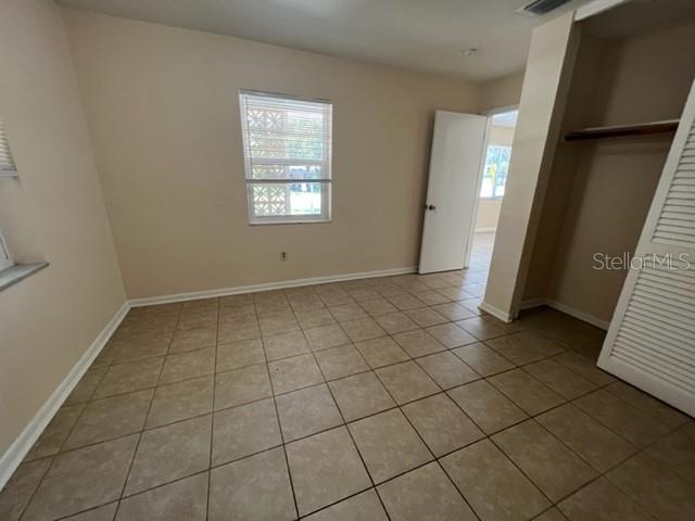 DELTONA LAKES UNIT 01 - Residential Lease