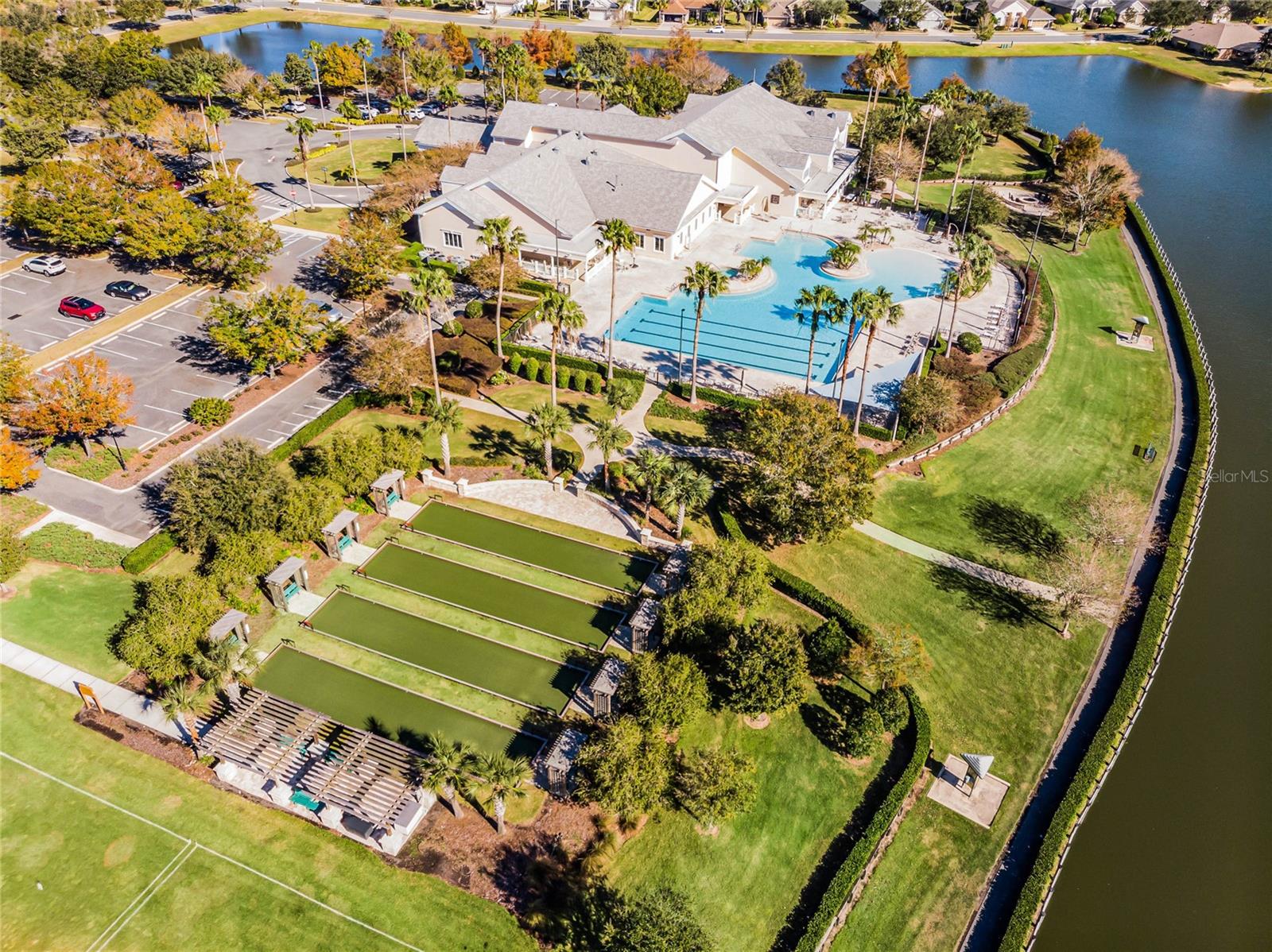 LAKES OF MOUNT DORA - Residential