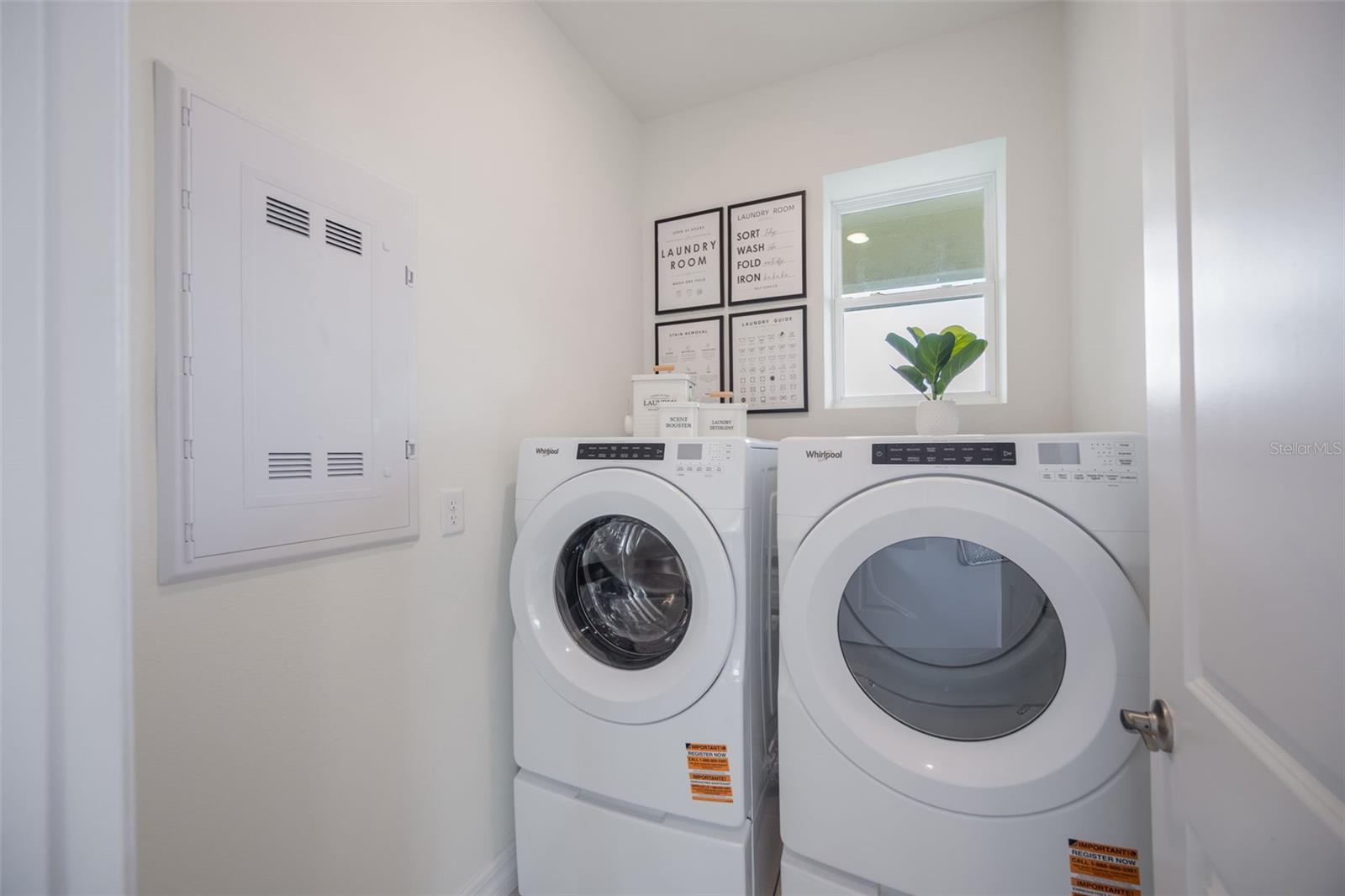 LAKES OF MOUNT DORA - Residential