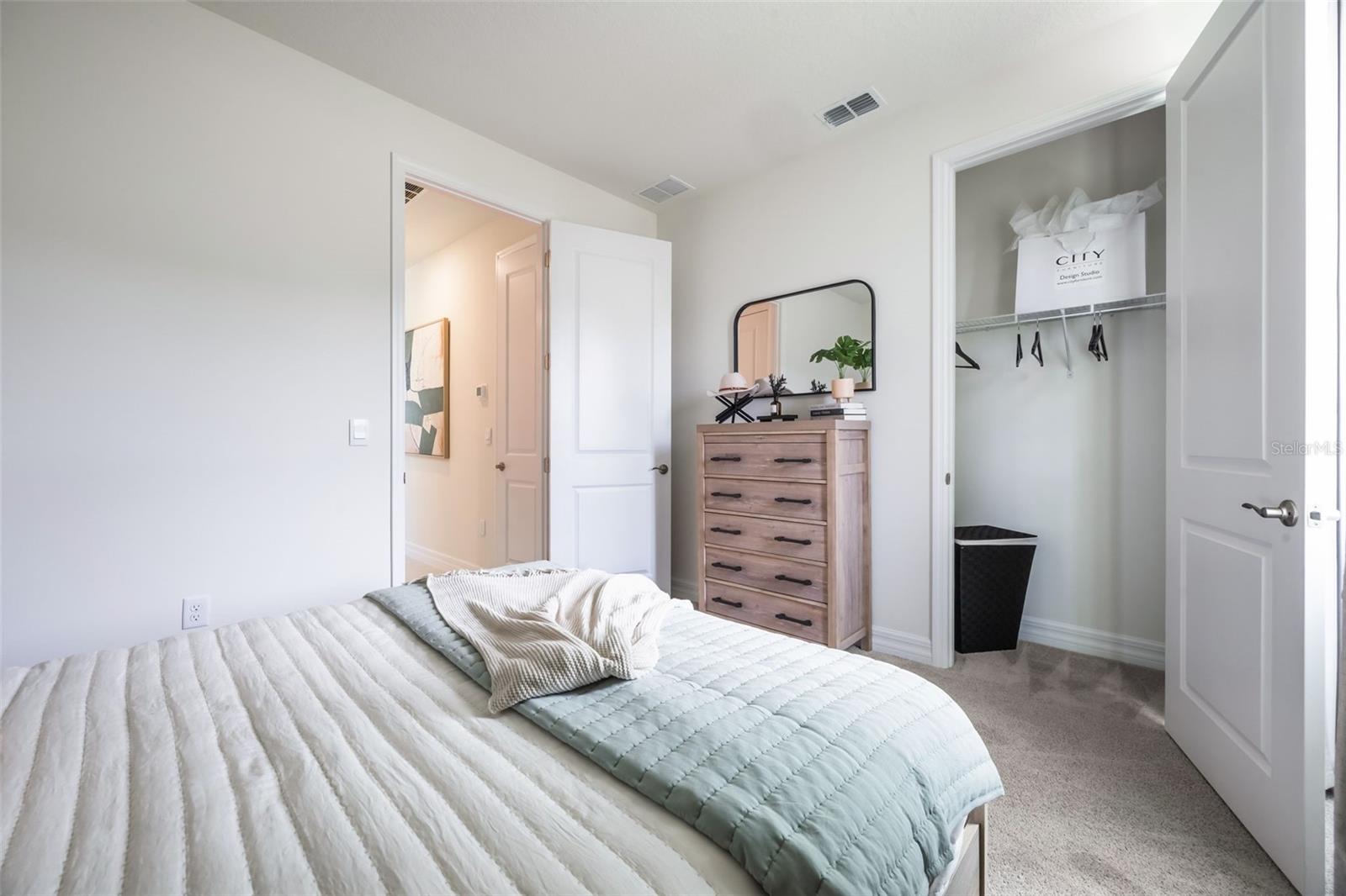 LAKES OF MOUNT DORA - Residential