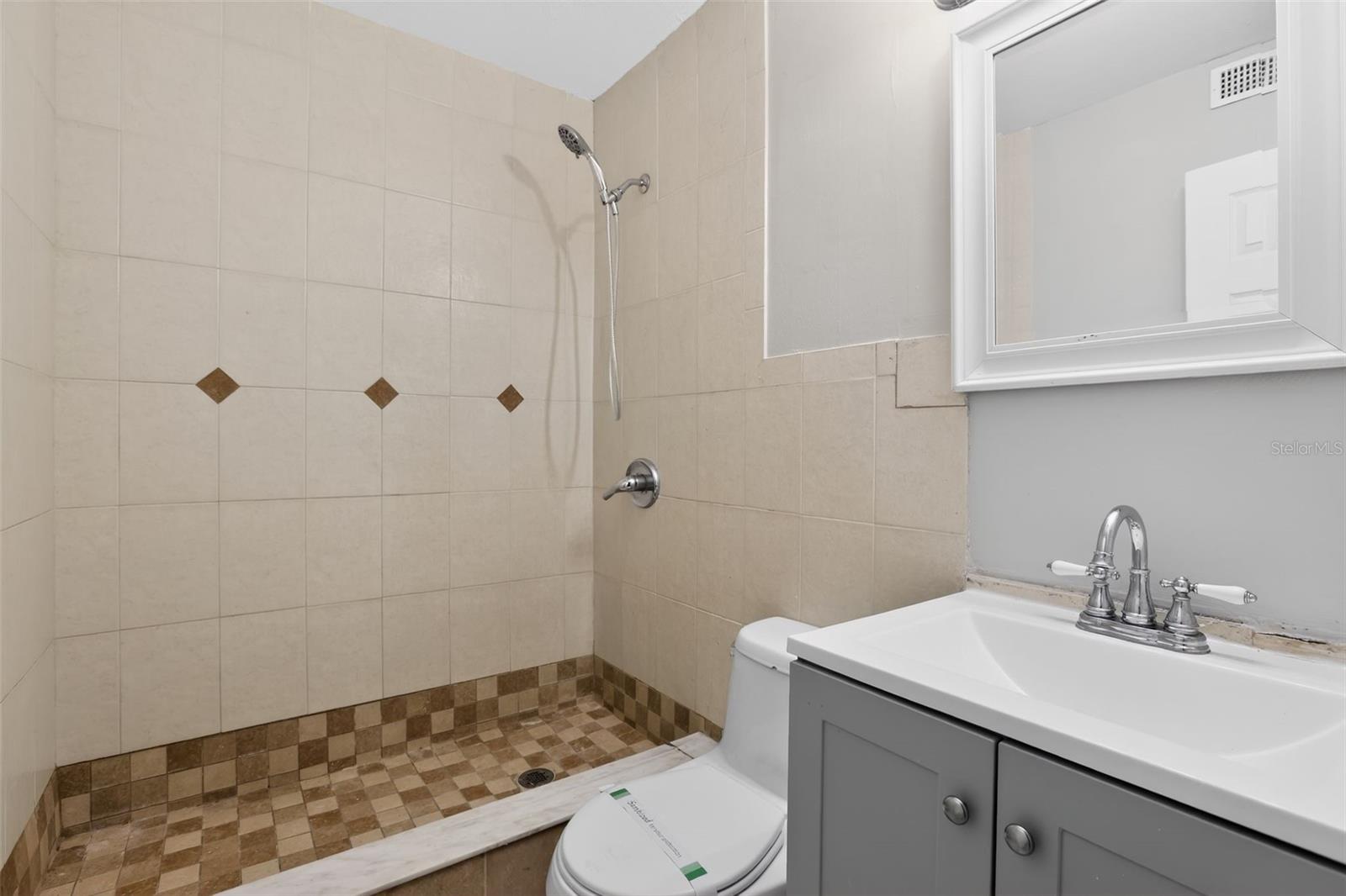 OAKLAND HILLS - Residential