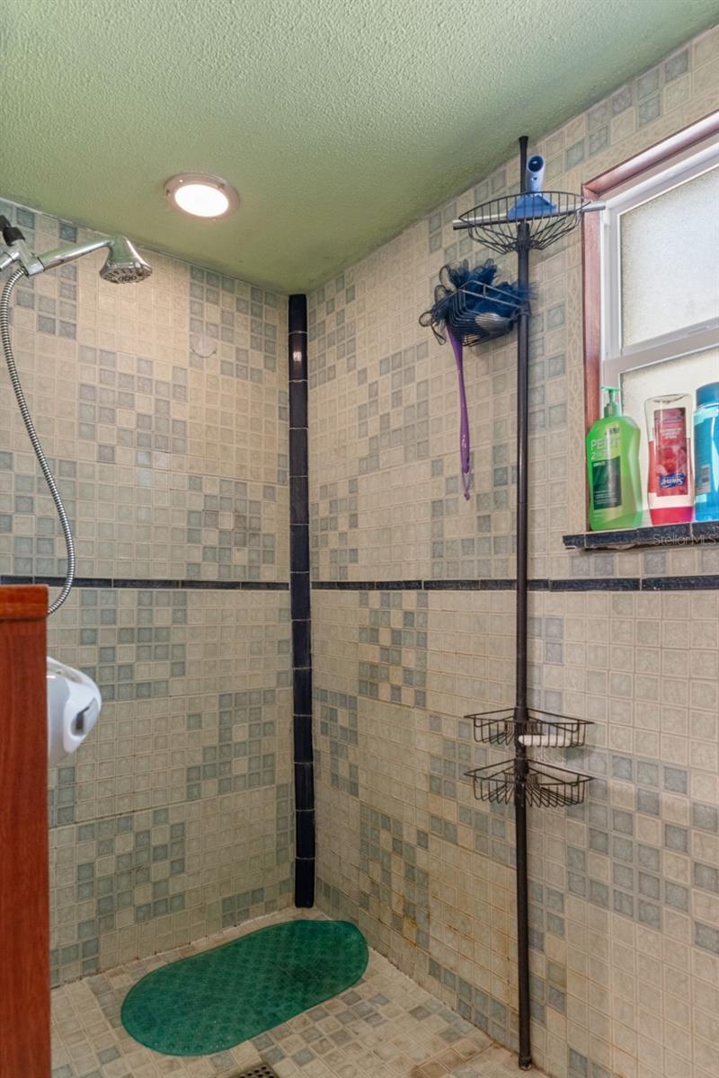 NEW MAYFIELD ACRES - Residential