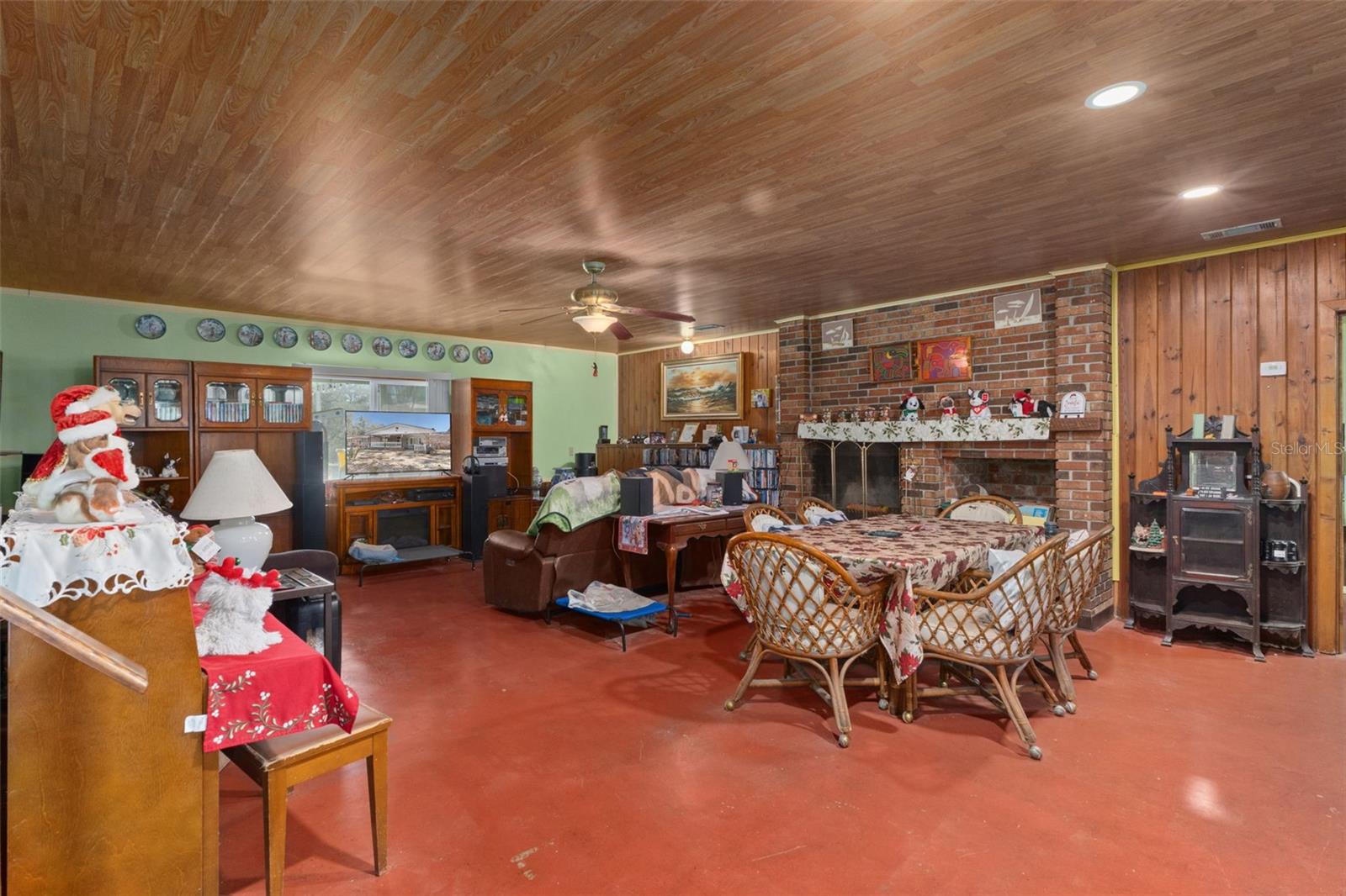 NEW MAYFIELD ACRES - Residential