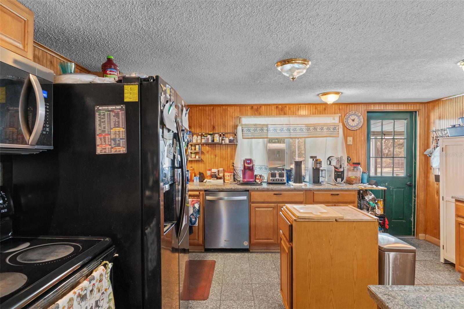 NEW MAYFIELD ACRES - Residential