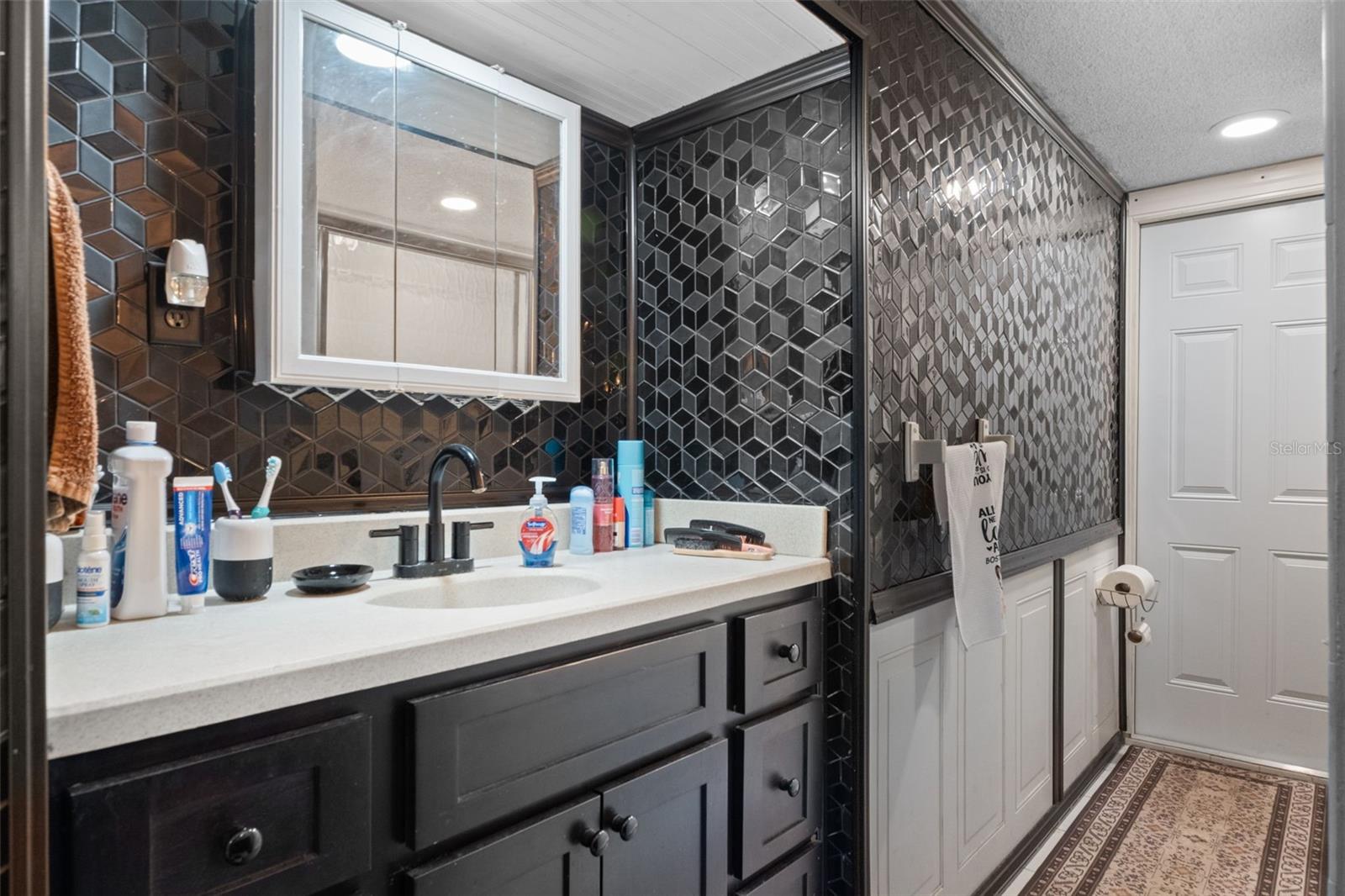 NEW MAYFIELD ACRES - Residential