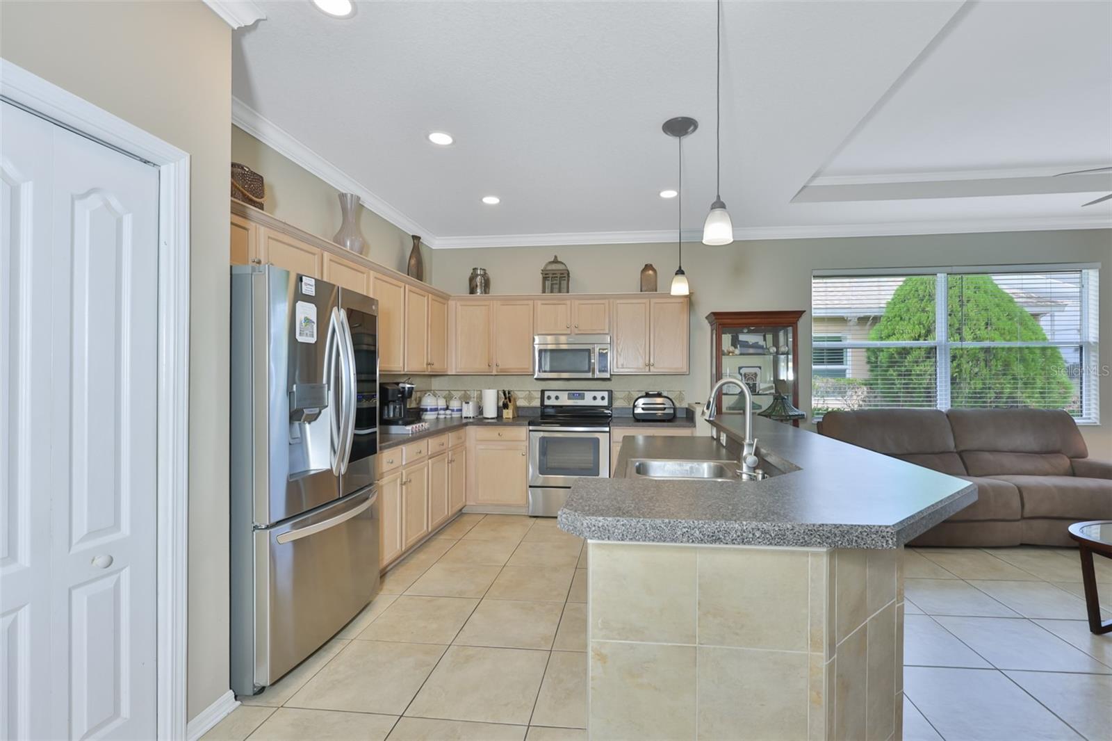 SUN CITY CENTER UNIT 185 - Residential