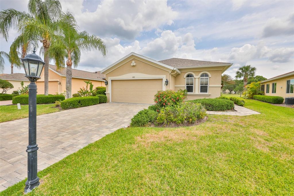 Photo of 1907 Sterling Glen Court, Sun City Center, FL 33573 (MLS # TB8508330)