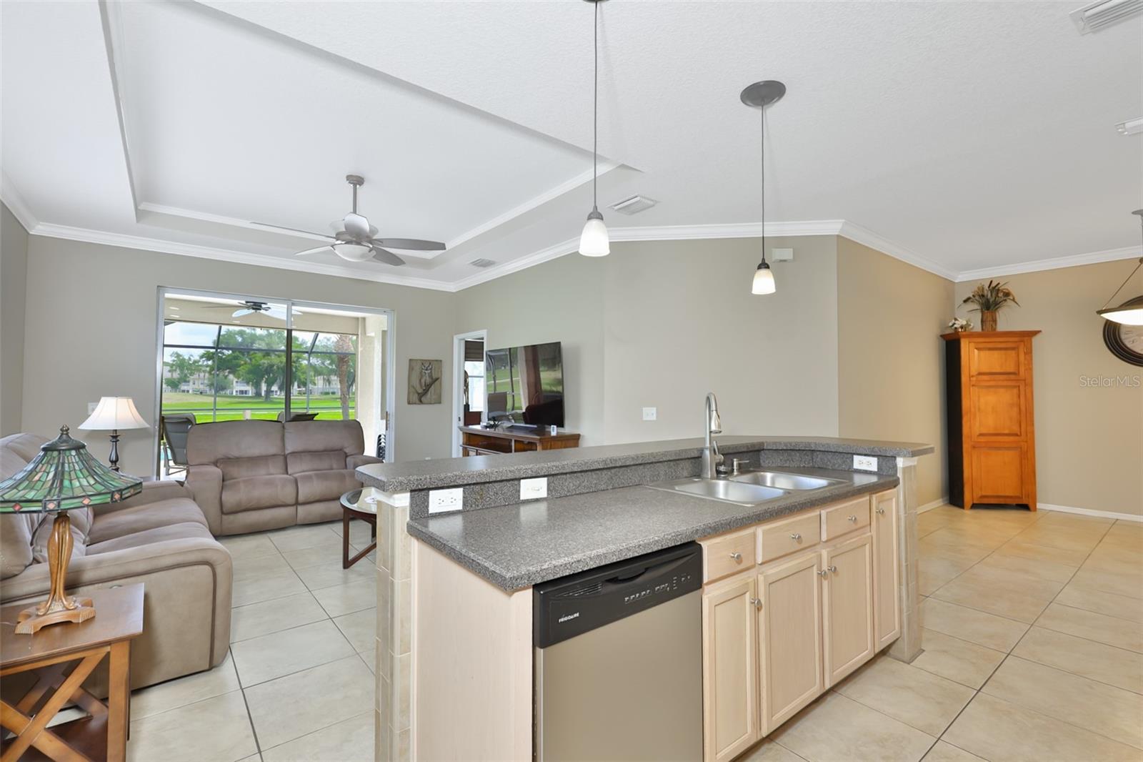 SUN CITY CENTER UNIT 185 - Residential