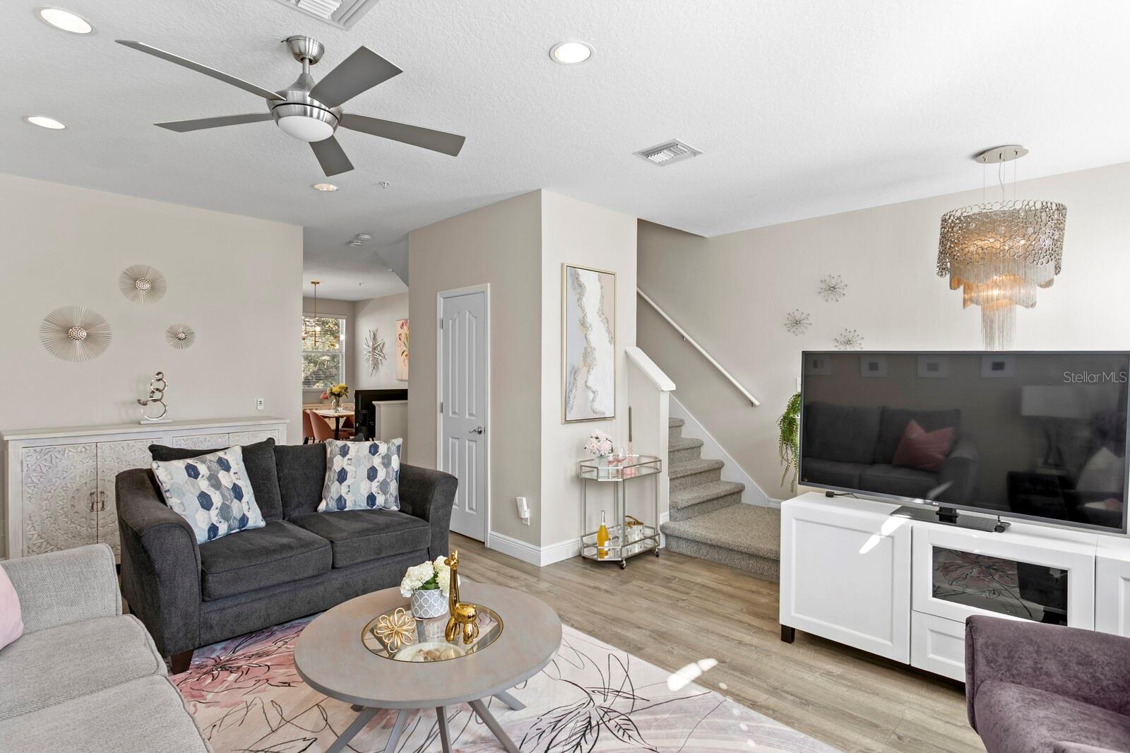 BAYSHORE POINTE TOWNHOMES - Residential