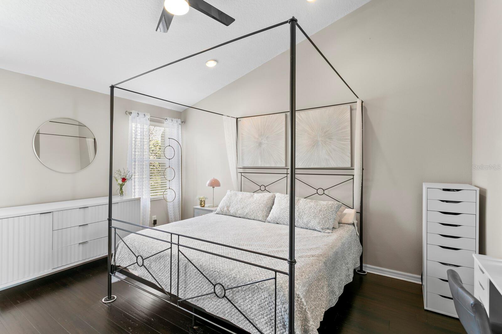 BAYSHORE POINTE TOWNHOMES - Residential