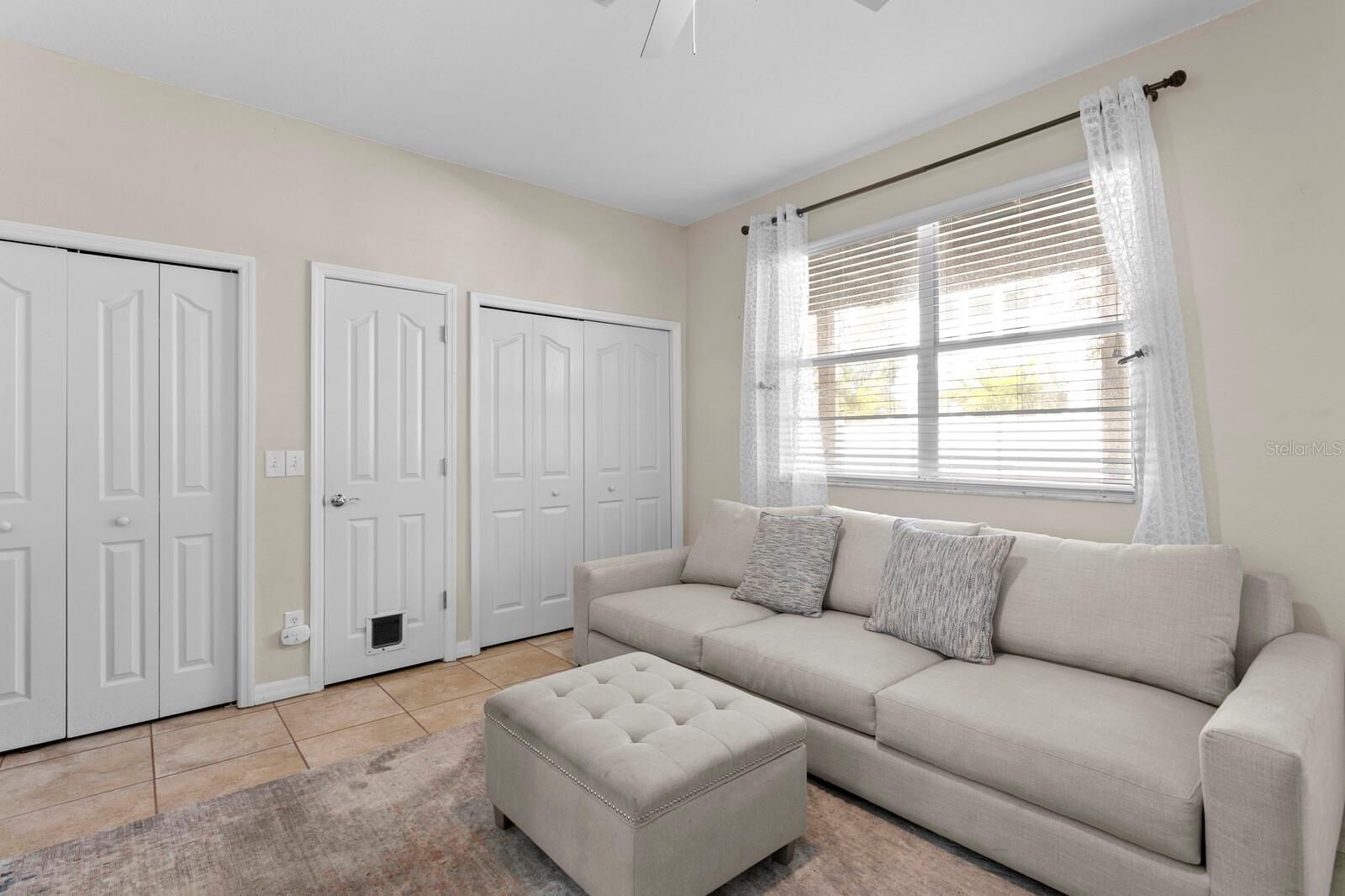 BAYSHORE POINTE TOWNHOMES - Residential