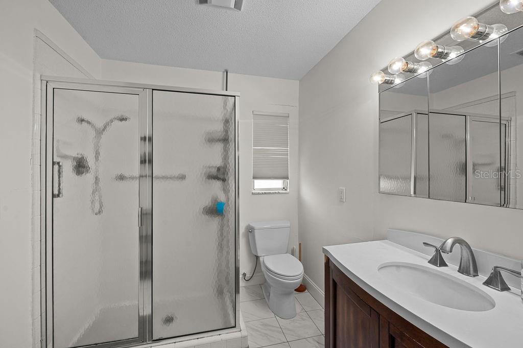 COUNTRY CLUB SHORES - Residential