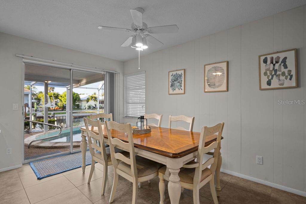 COUNTRY CLUB SHORES - Residential