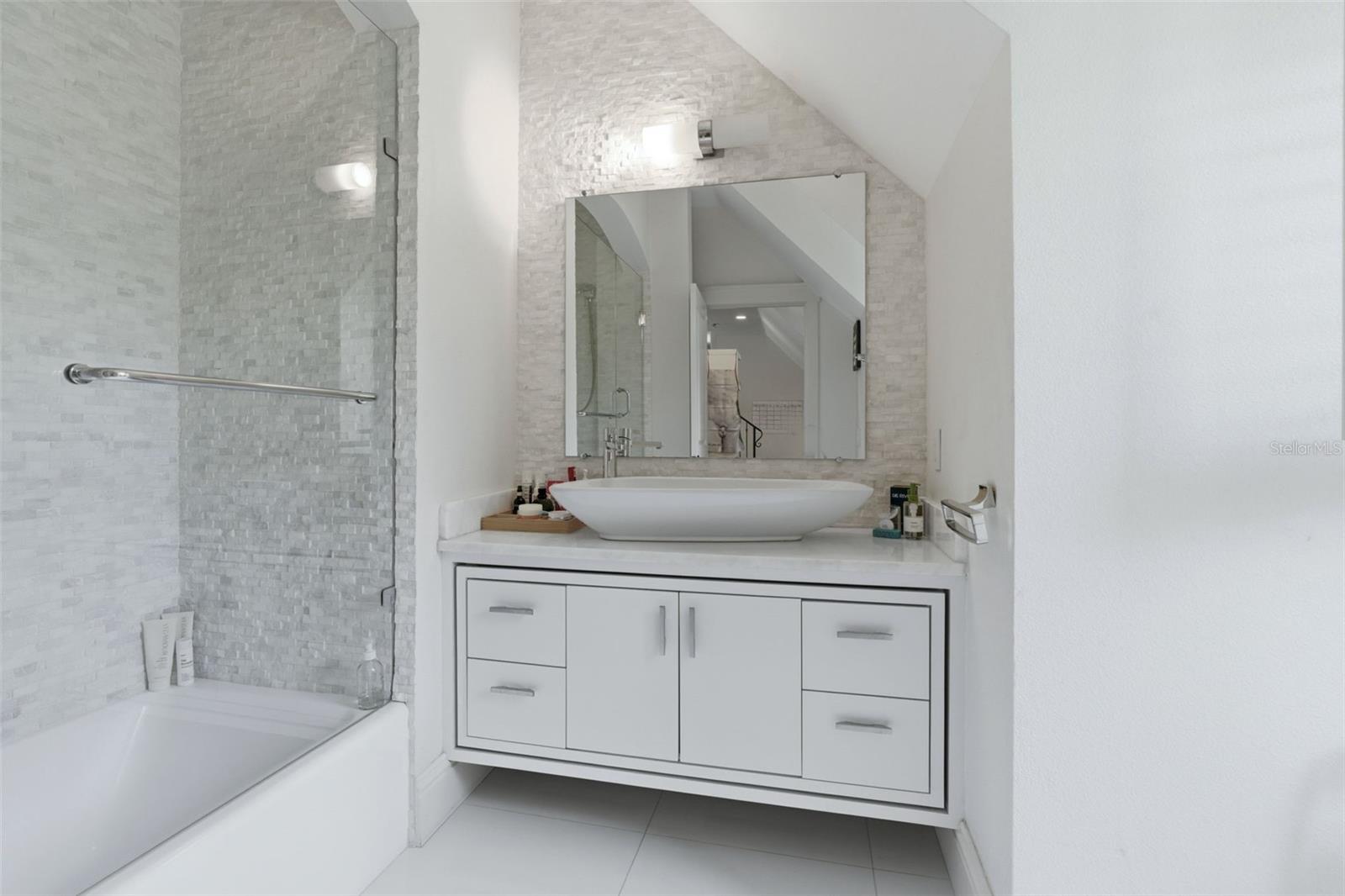 WINDSONG LAKESIDE SEC 02 43/71 - Residential