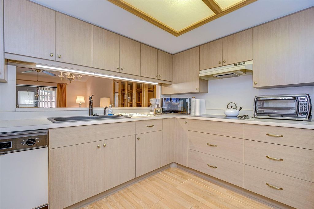 Photo of 38411 Cottonwood Place, Zephyrhills, FL 33542 (MLS # TB8411648)