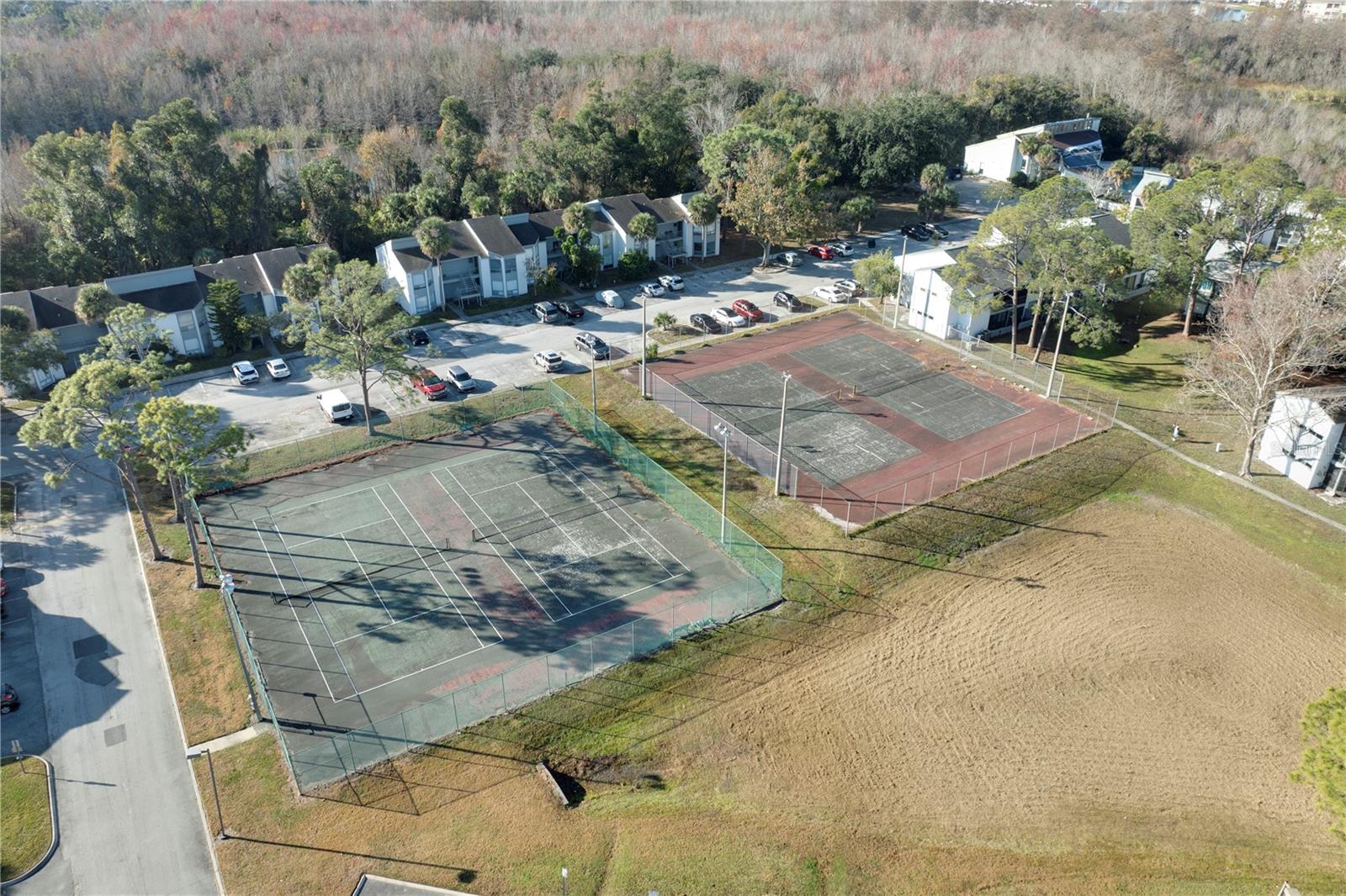 LEMON TREE CONDO SEC 01 - Residential