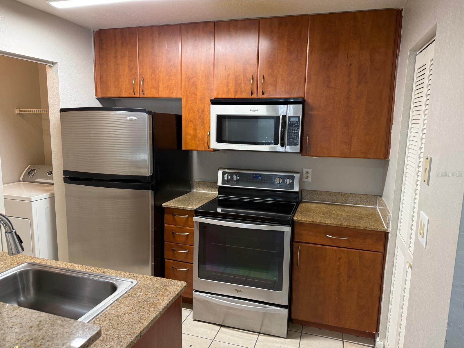 EXCELLENT LOCATION, CLOSE TO PARKS, MAJOR HIGHWAYS. WASHER AND DRYER INSIDE THE UNIT. OPEN BALCONY. NEW AC EQUIPMENT , JUST PAINTED. LOW MONTHLY HOA. BEAUTIFUL COMMUNITY FULL OF AMENITIES. POOL, TENNIS COURT, BBQ AND MORE. VACANT AND EASY TO SHOW, PLEASE READ BROKER REMARKS AND TEXT AGENTS FOR SHOWINGS INSTRUCTIONS. NO HOA APPLICATION NEEDED IT FOR BUYERS. EACH UNIT MAY HAVE UP TO TWO PETS, WITH A COMBINED MAX WEIGHT OF 80 LBS. LOW HOA.