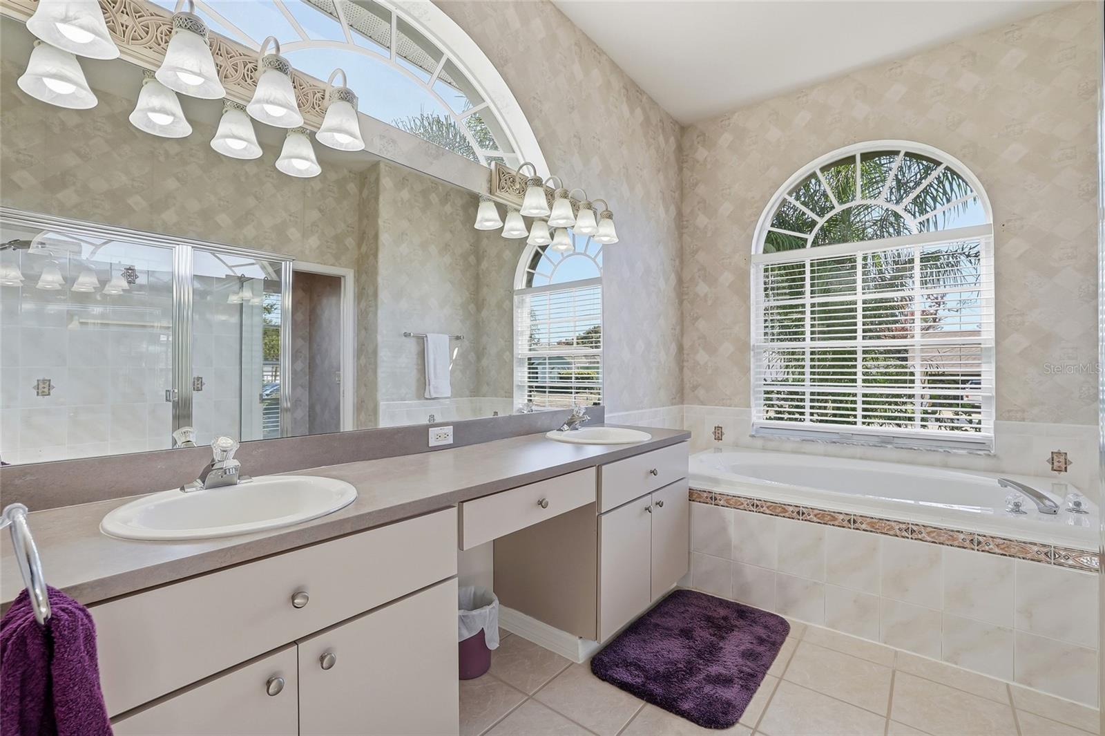 PRISTINE PLACE PH 2 - Residential