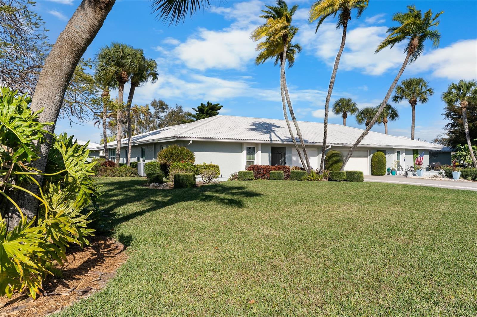 VILLAGE GREEN OF BRADENTON SECTION 6 - Residential