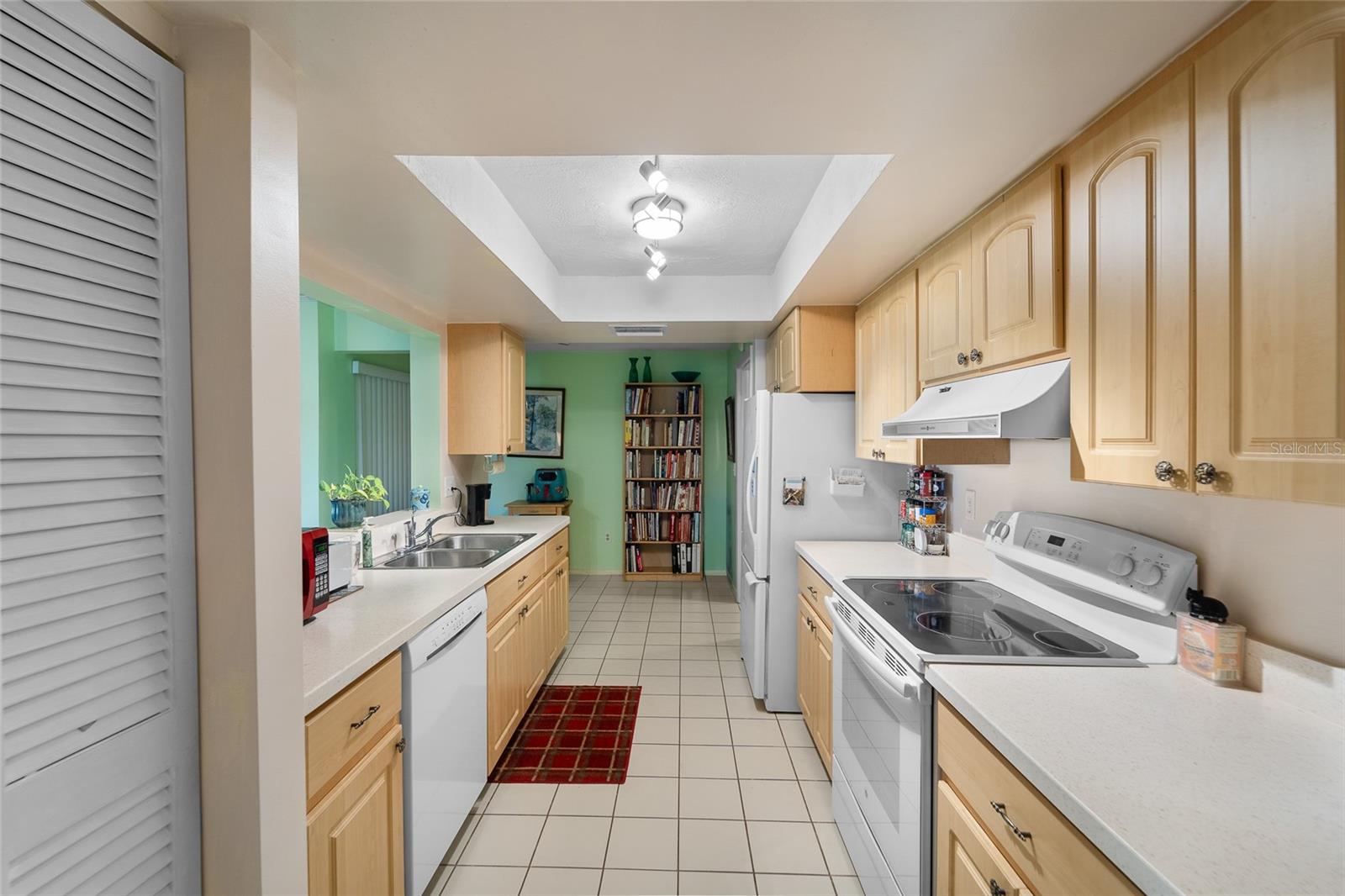 6712 11TH AVENUE W 5601