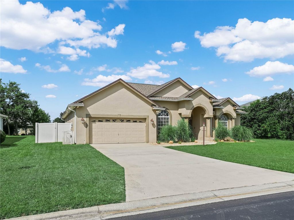 Photo of 319 Terranova Boulevard, Winter Haven, FL 33884 (MLS # S5136104)