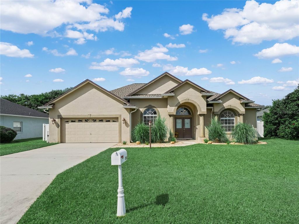 Photo of 319 Terranova Boulevard, Winter Haven, FL 33884 (MLS # S5136104)