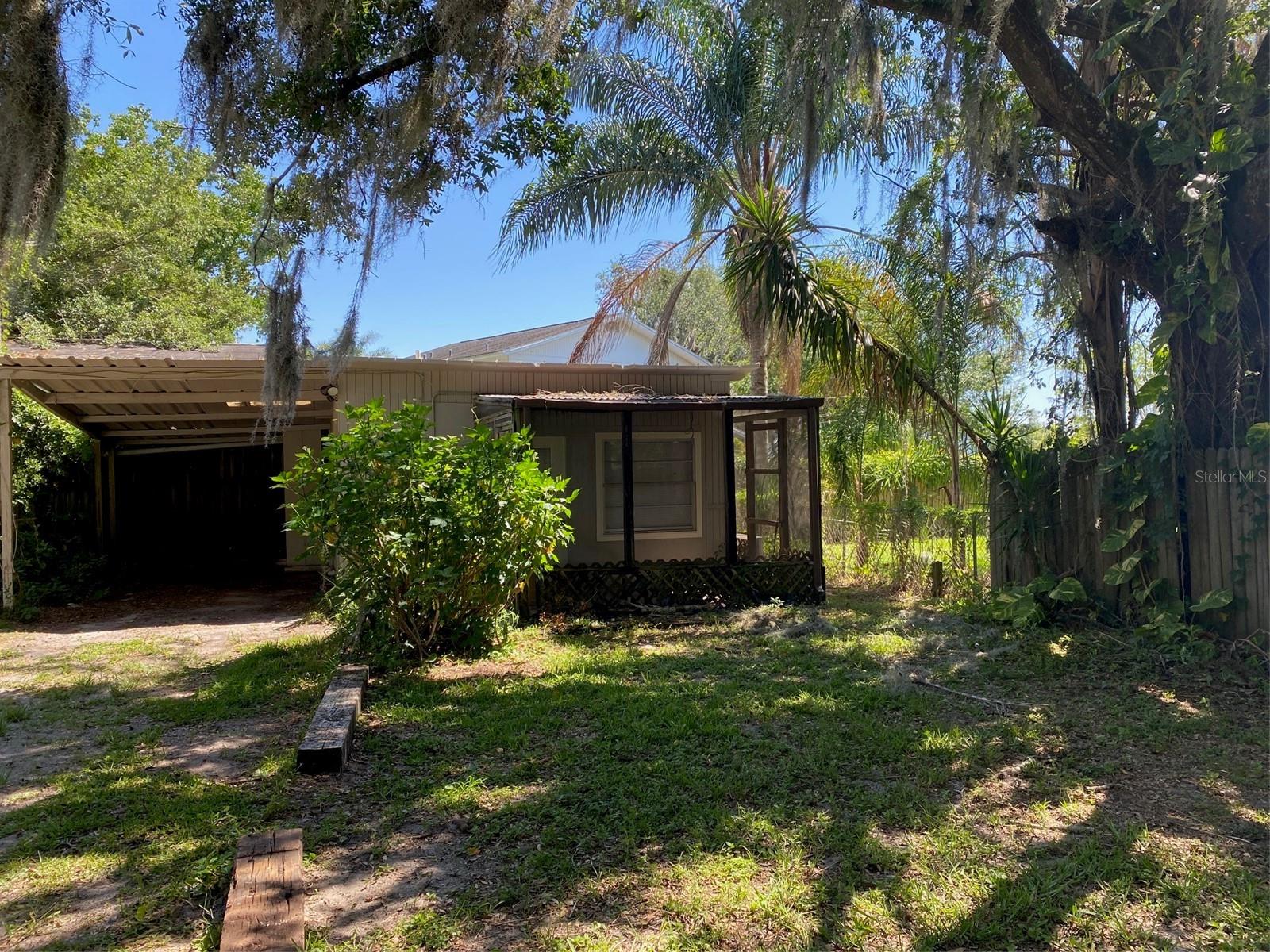 FAIRVILLA PARK - Residential Lease