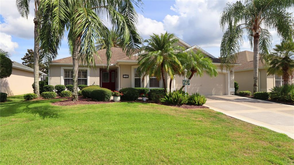 Photo of 1089 Isle Of Palms Path, The Villages, FL 32162 (MLS # G5102369)