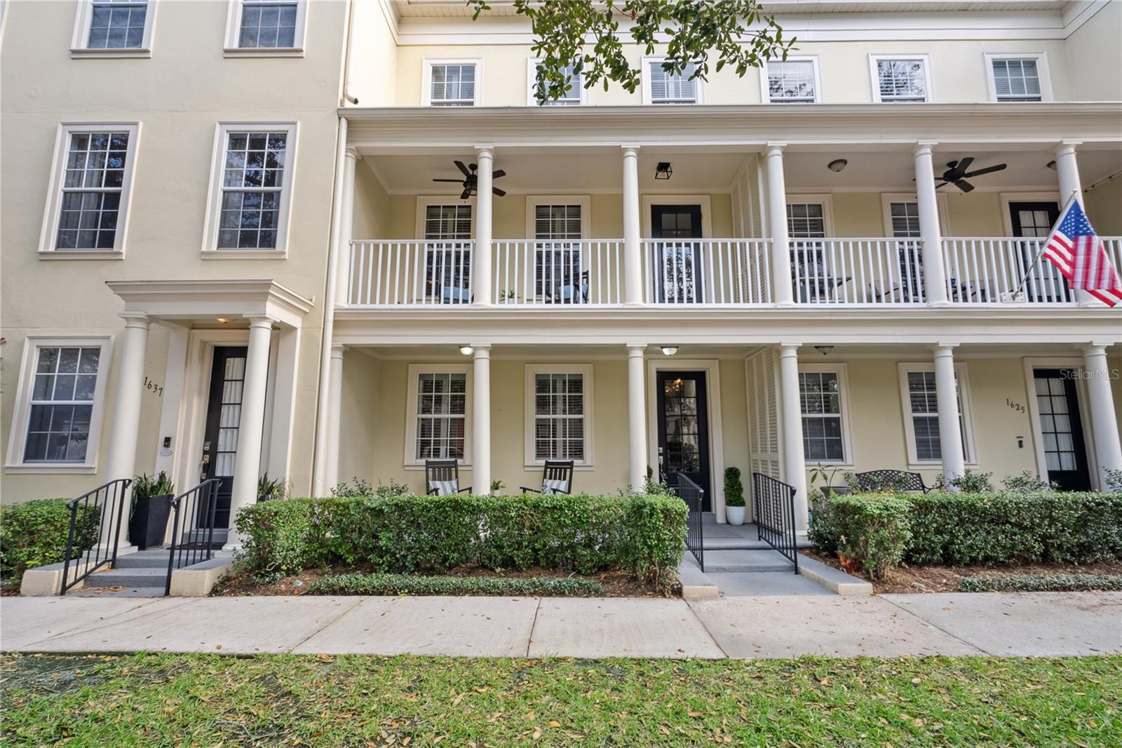 1631 LAKEMONT AVENUE