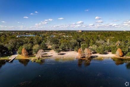 1631 LAKEMONT AVENUE