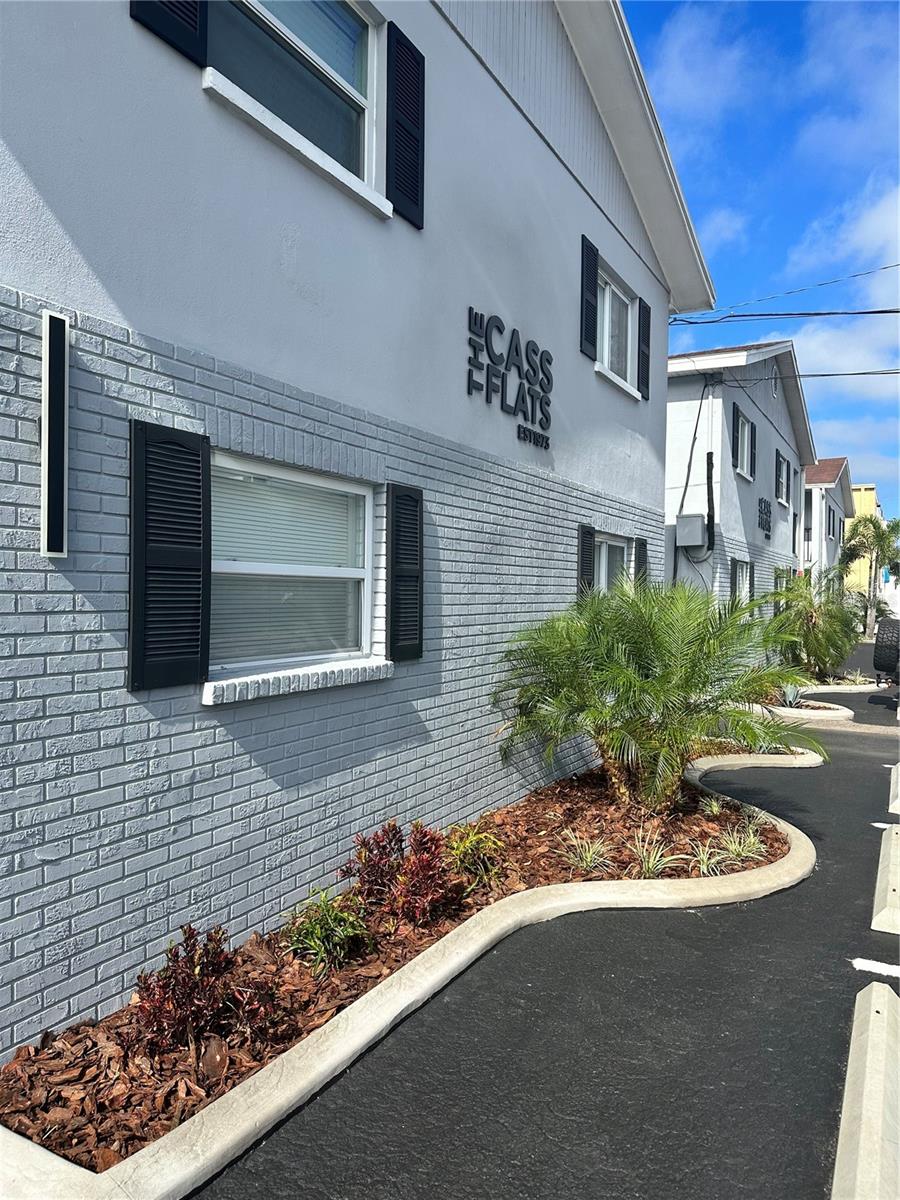 THE CASS FLATS - Residential Lease