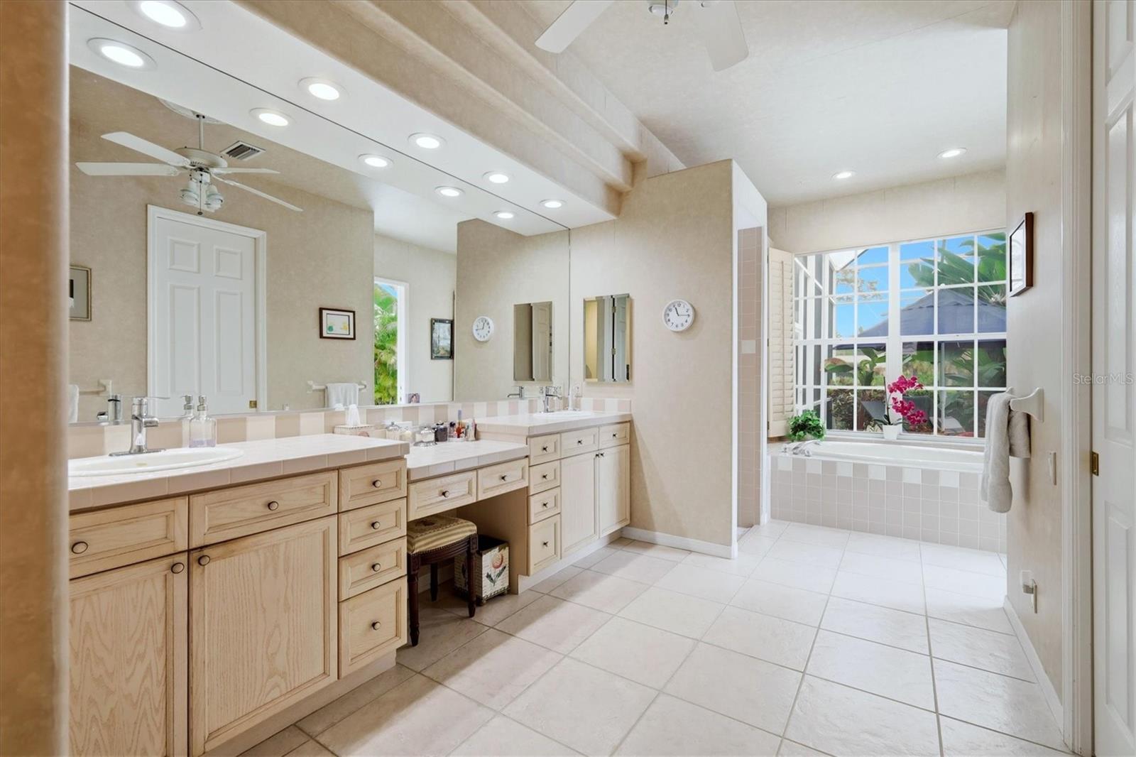 UNIVERSITY PARK - Residential