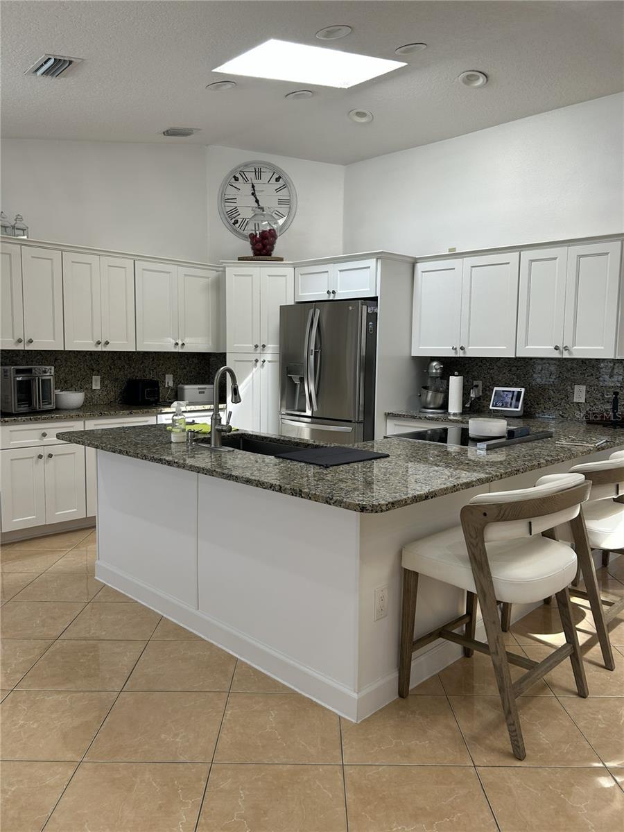 CANOE CREEK WOODS UNIT 10 - Residential Lease