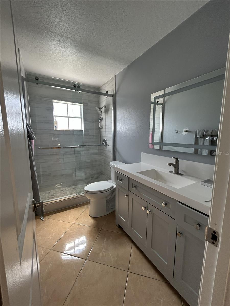 CANOE CREEK WOODS UNIT 10 - Residential Lease