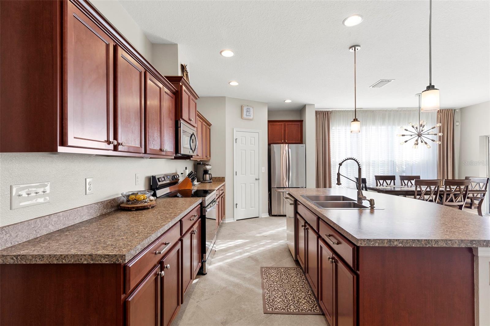CREEKSIDE PRESERVE II - Residential Lease