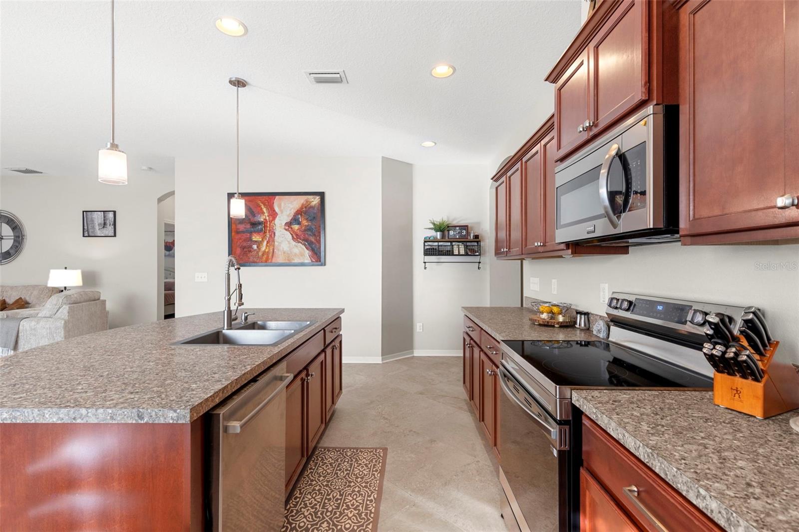 CREEKSIDE PRESERVE II - Residential Lease