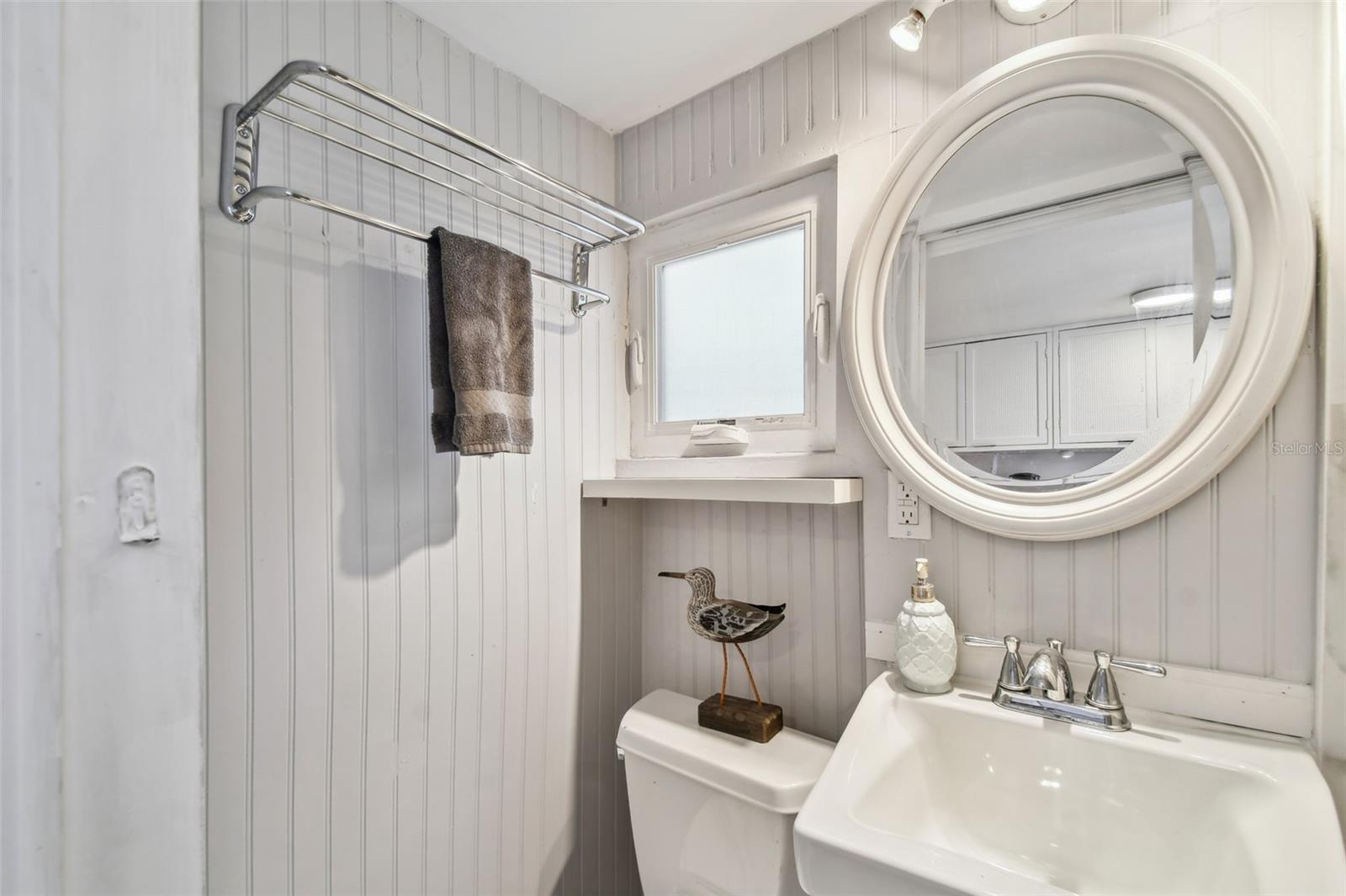 609 W NORTH BAY - Residential