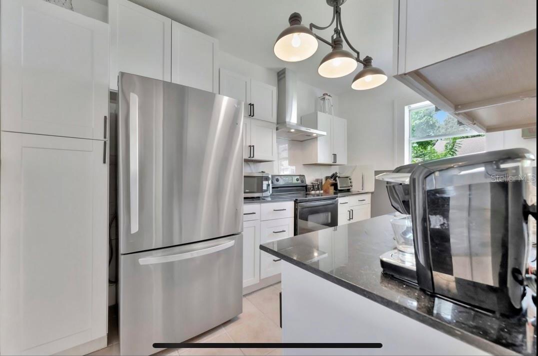 609 W NORTH BAY - Residential