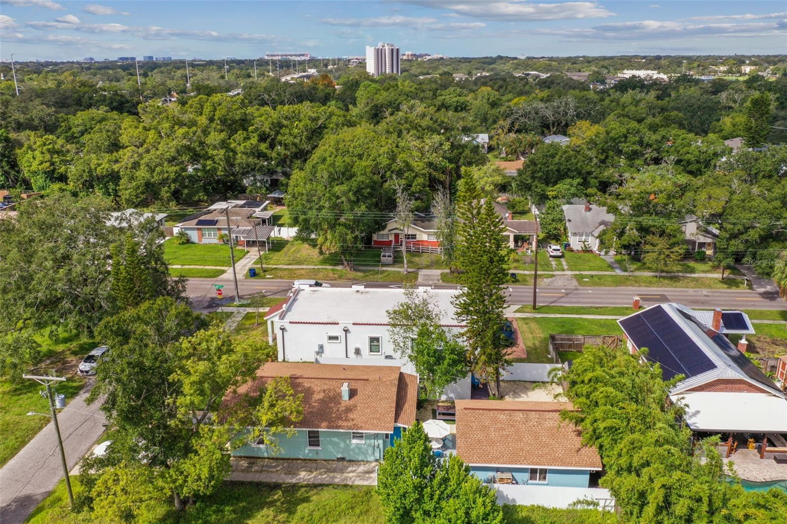 609 W NORTH BAY - Residential