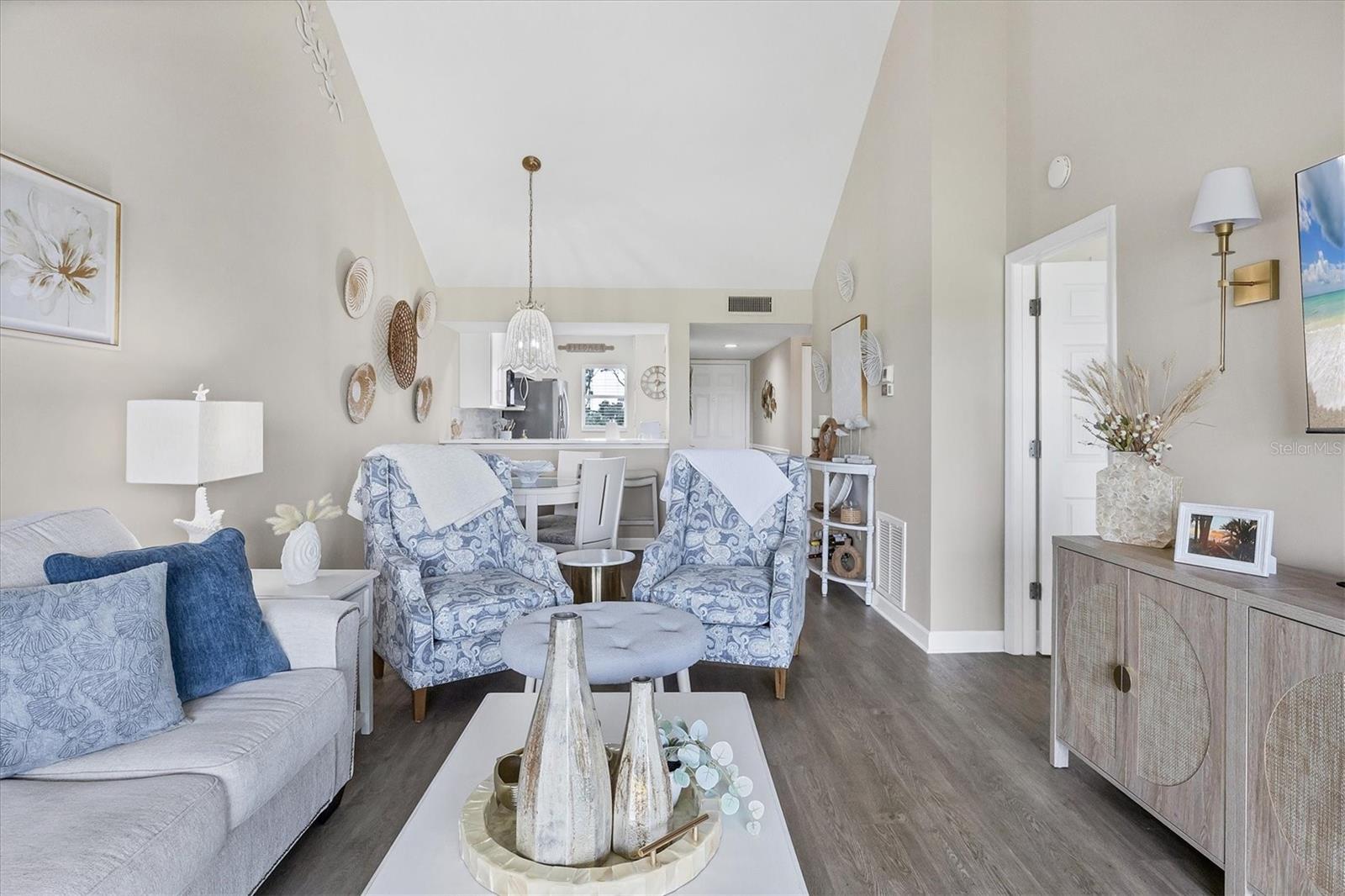 WESTCHESTER GARDENS AT THE PLANTATION - Residential