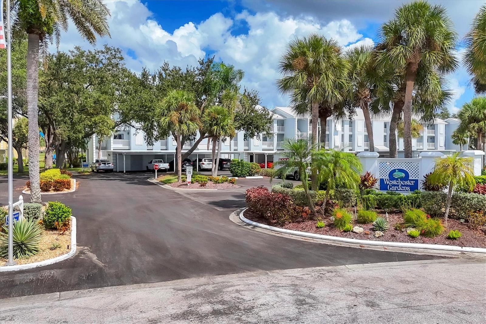 WESTCHESTER GARDENS AT THE PLANTATION - Residential
