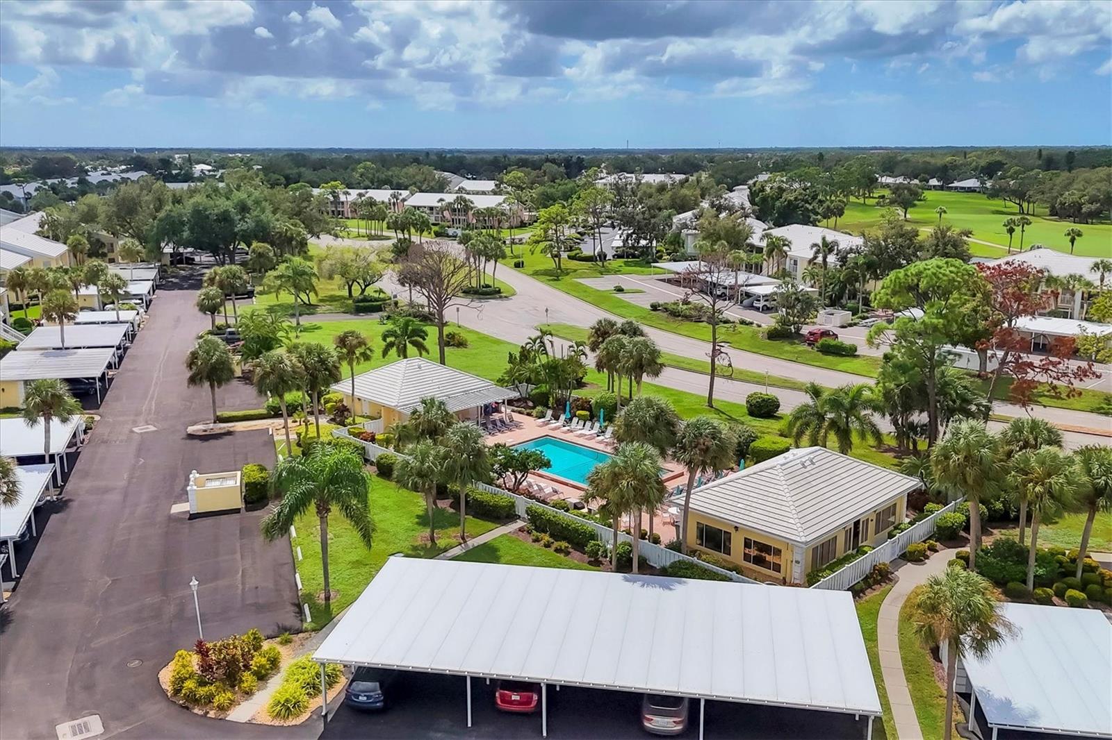 WESTCHESTER GARDENS AT THE PLANTATION - Residential