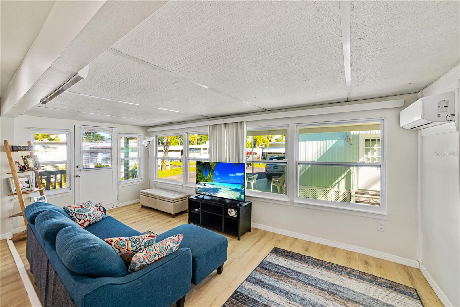 SEA HORSE MOBILE HOME PARK - Residential