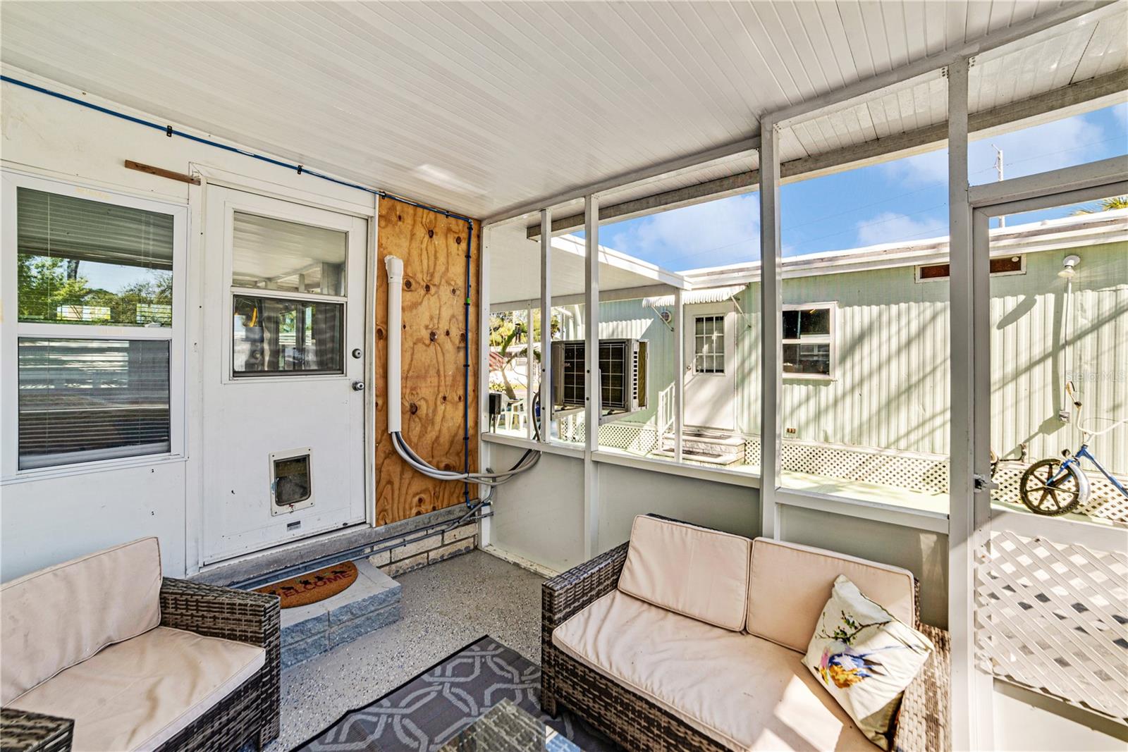 SEA HORSE MOBILE HOME PARK - Residential