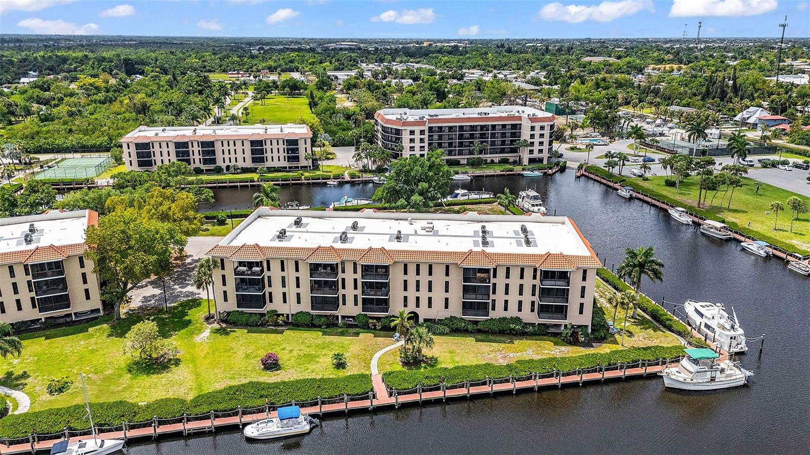 EMERALD POINTE PH 01 - Residential