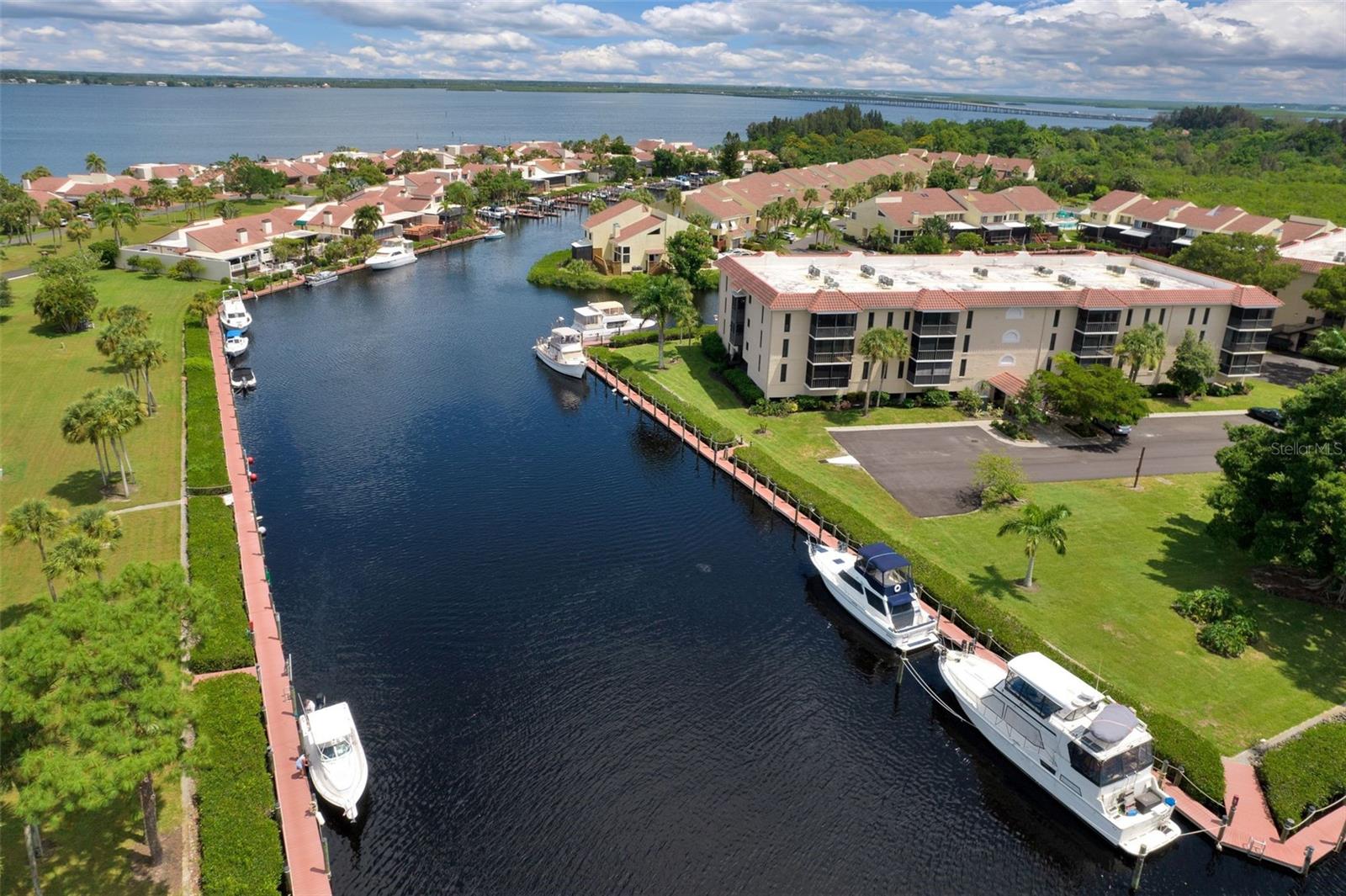 EMERALD POINTE PH 01 - Residential