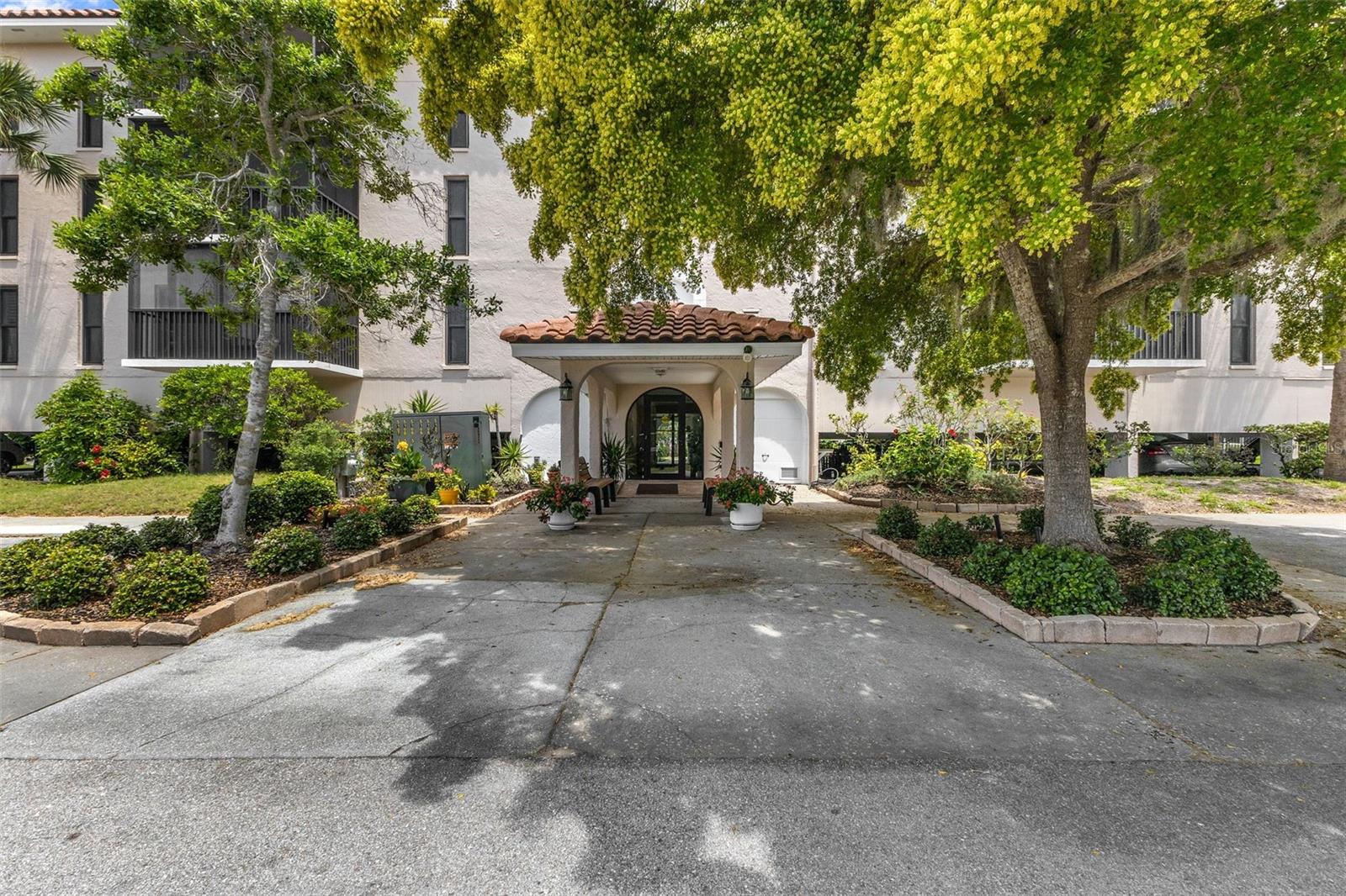 25188 MARION AVENUE A207